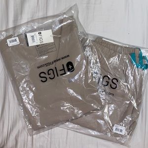 Figs Boulder Small Catarina One Pocket / Petite Zamora High Waisted Pant